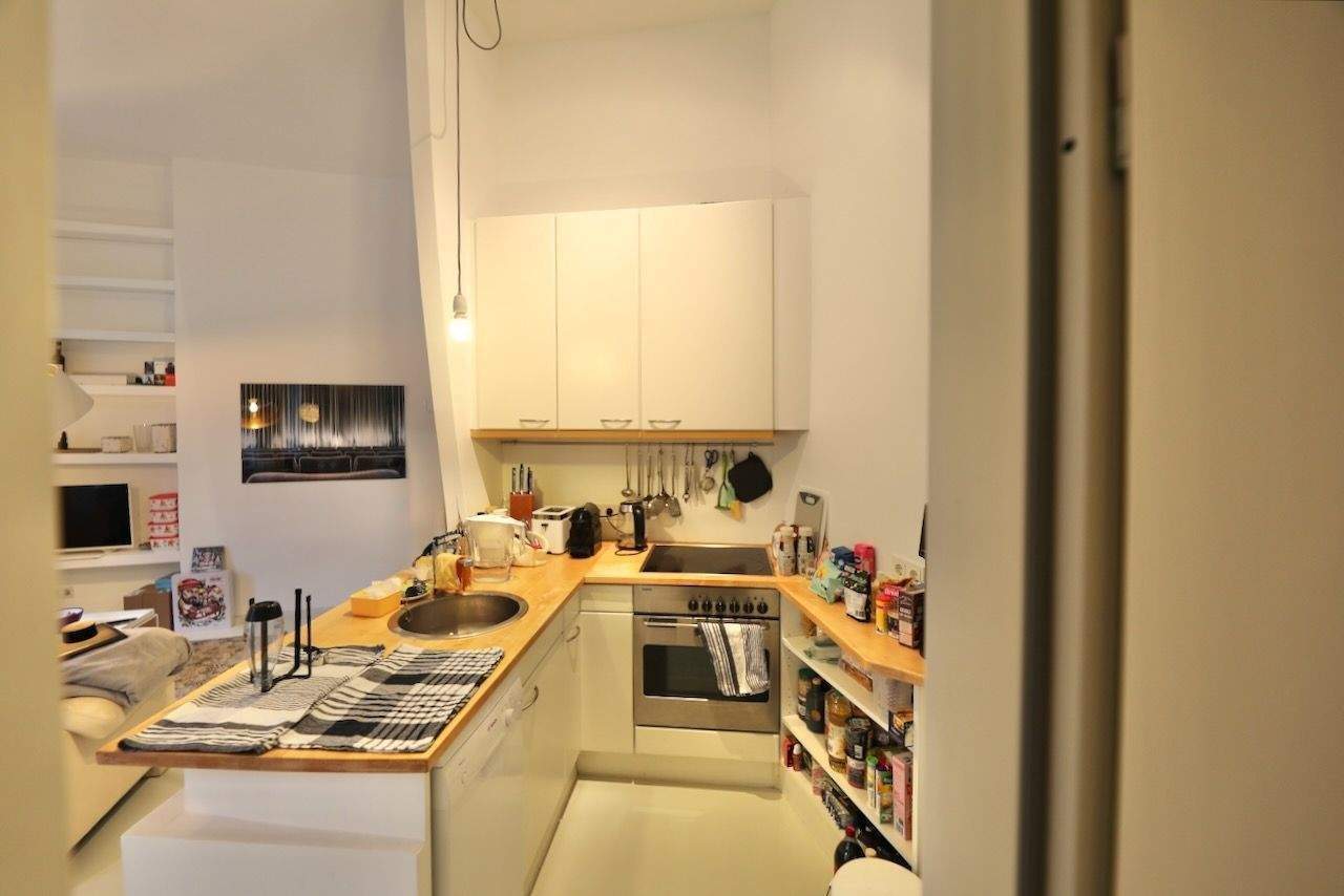 BESTLAGE NÄHE KU´DAMM & LUDWIGKIRCHPLATZ - MODERN MIT ALTBAUCHARME - HELL & RUHIG – Berlin – Vorschaubild 6