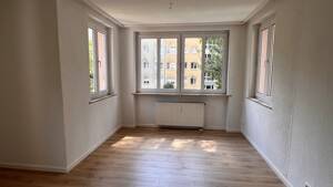 *helle und großzügige 2-Zimmer-Wohnung in ruhiger und grüner Lage* – 1187 Dresden – Vorschaubild 6