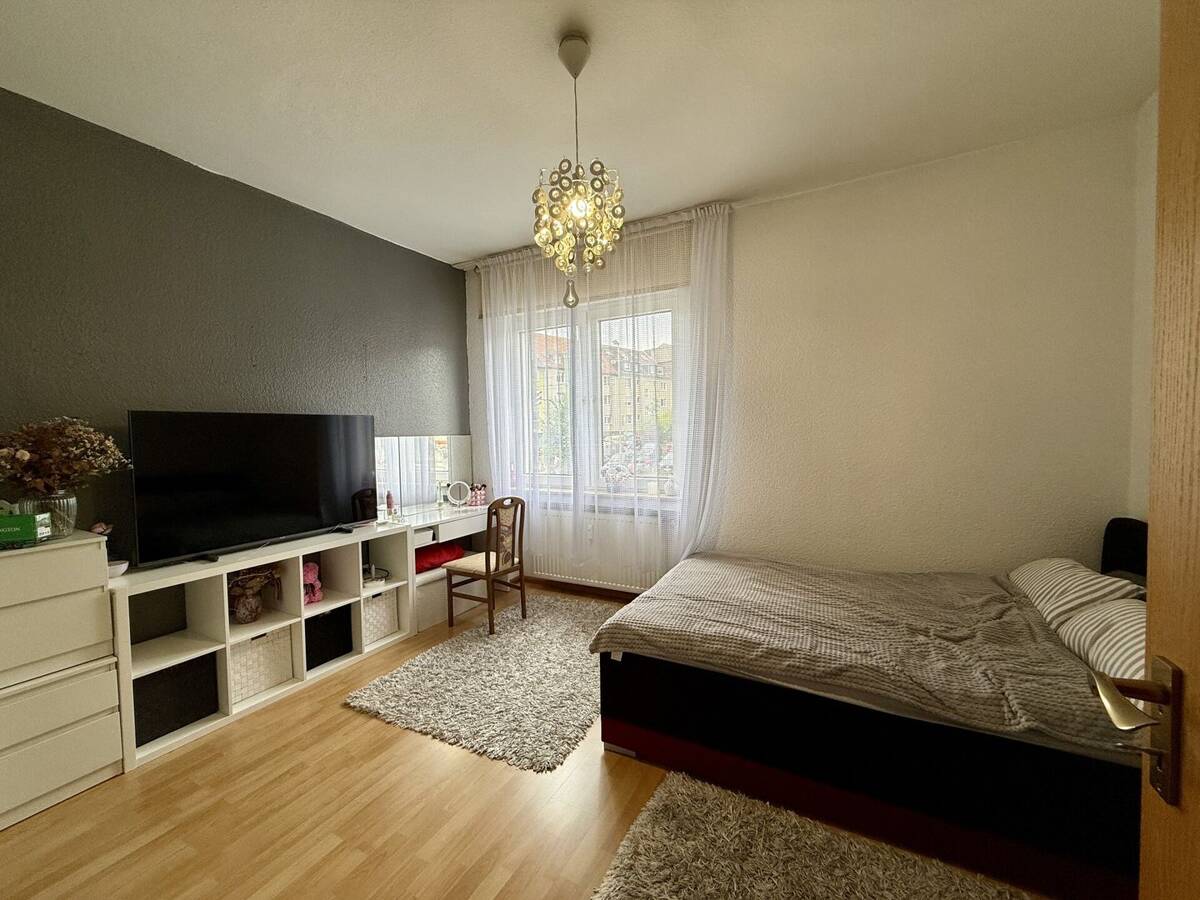 IDEAL GESCHNITTENE 2,5-ZIMMER-ETW NAHE UNI-KLINIK – 45147 Essen – Bild 1 von 9