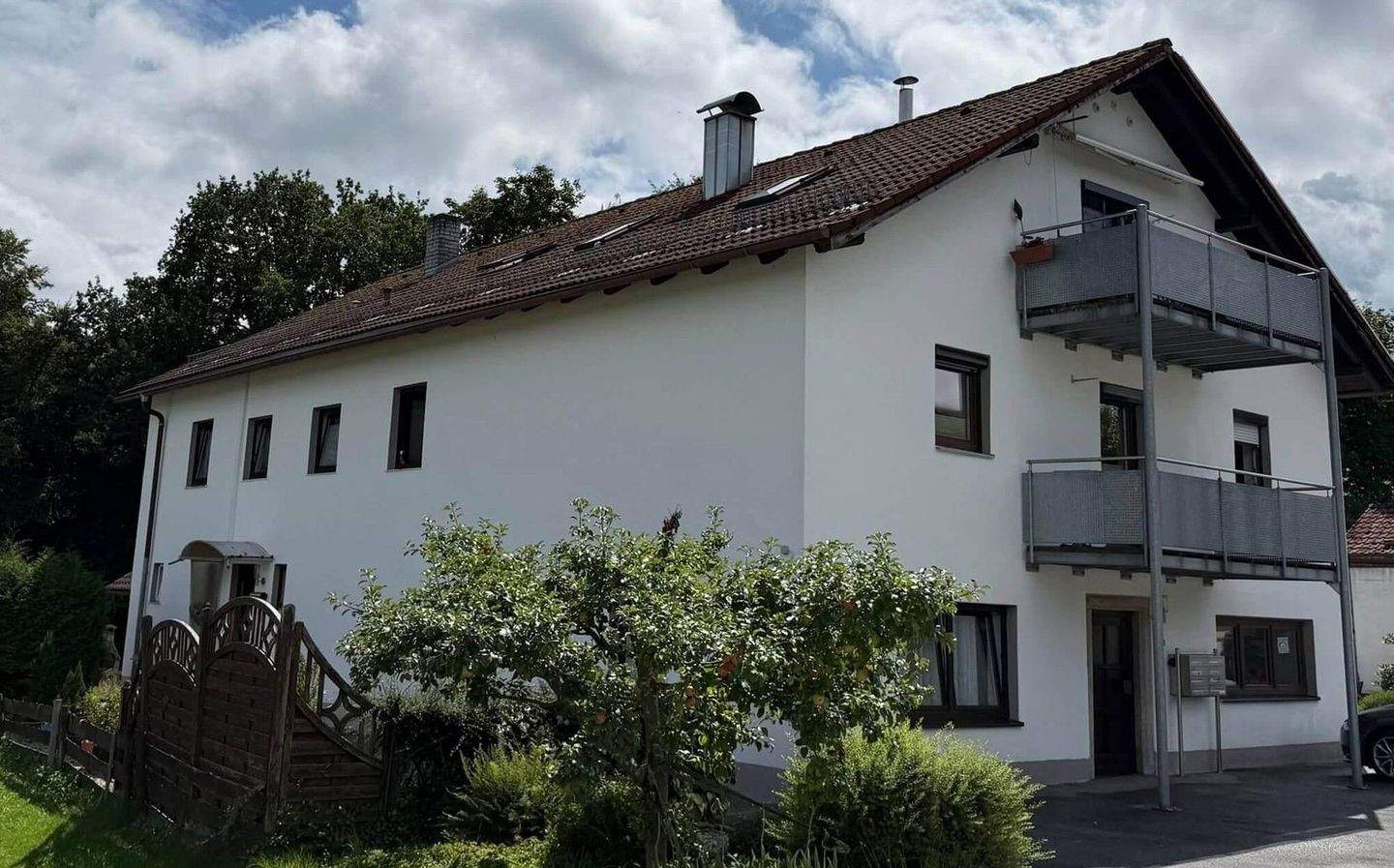 Wohn-/Geschäftshaus mit PV Anlage in Schloß Egg - Bernried – Bernried – Bild 1 von 9