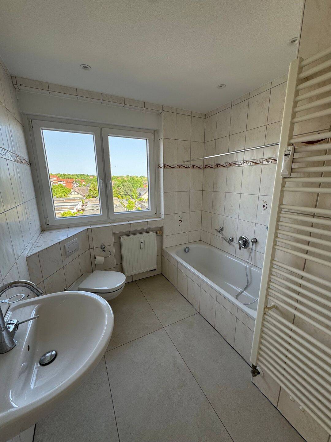 Exklusive 4-Zimmer Penthouse-Wohnung im 4. OG mit Terrasse und Wintergarten in Dodesheide – Osnabrück – Vorschaubild 6