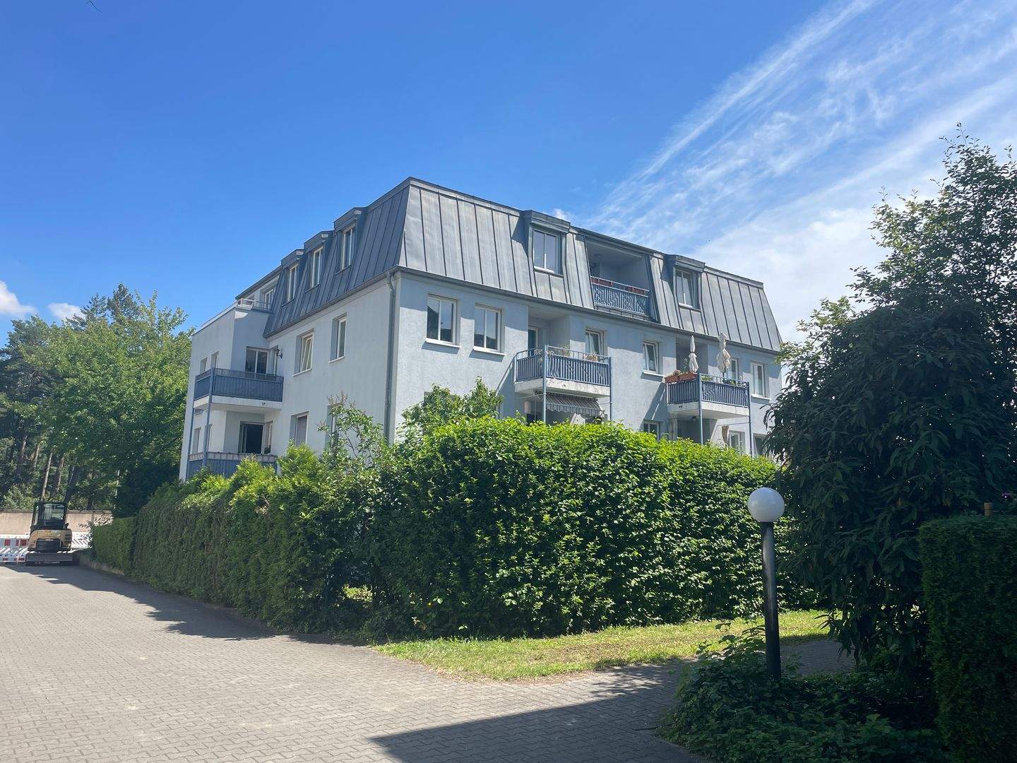 3-Zimmer-Wohnung mit Einbauküche und Stellplatz