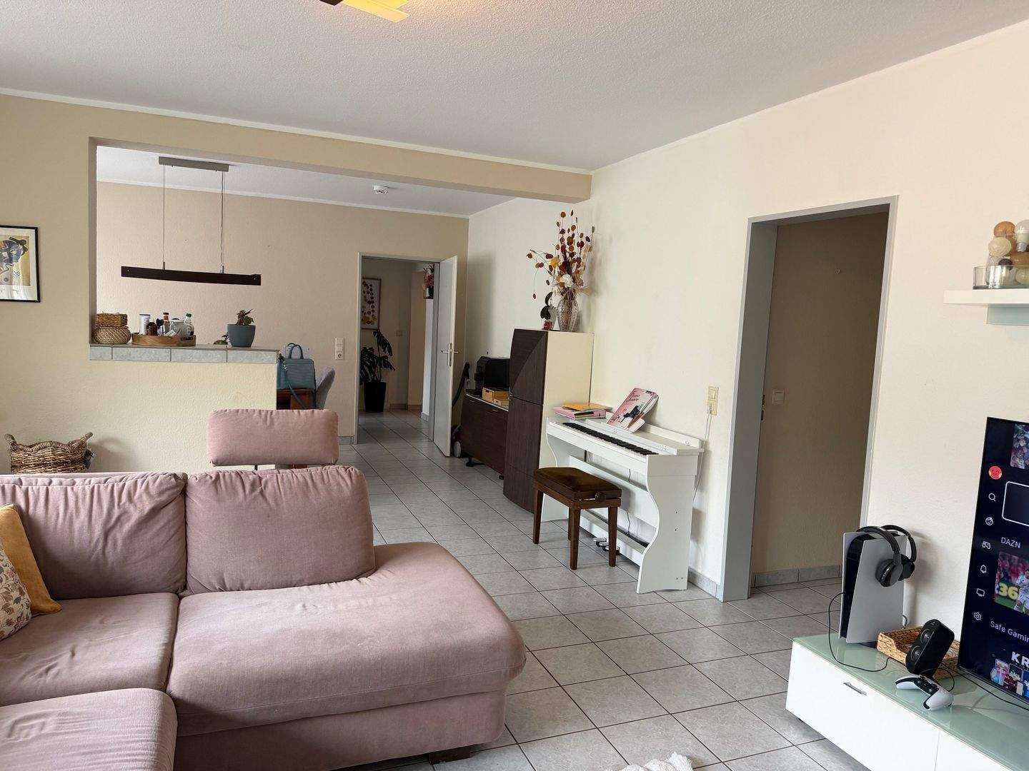 Großzügige 4-Zimmer-Wohnung mit Aufzug direkt am Opladener Platz