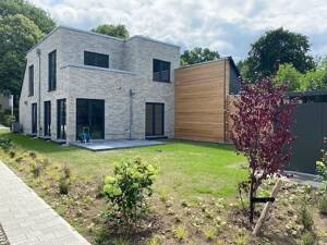 Hochwertig ausgestattetes 5 Zi.- Haus in Hamburg-Bergstedt zu vermieten