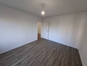 Modernisierte 3 Zimmerwohnung zur Miete - Wentzel Dr. – 22880 Wedel – Vorschaubild 3