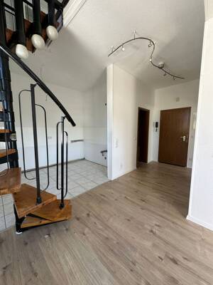 Renovierte Maisonette-Wohnung mit Balkon in Gelsenkirchen-Erle – 45891 Gelsenkirchen – Vorschaubild 2