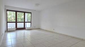 Helle 2-Zimmerwohnung im 1.OG mit Südbalkon in ruhiger und grüner Lage! – 70374 Stuttgart – Vorschaubild 2