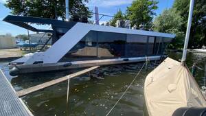 Luxuriöses Hausboot mit Skydeck und Dauerliegeplatz am Zeuthener See – 12527 Berlin – Vorschaubild 2