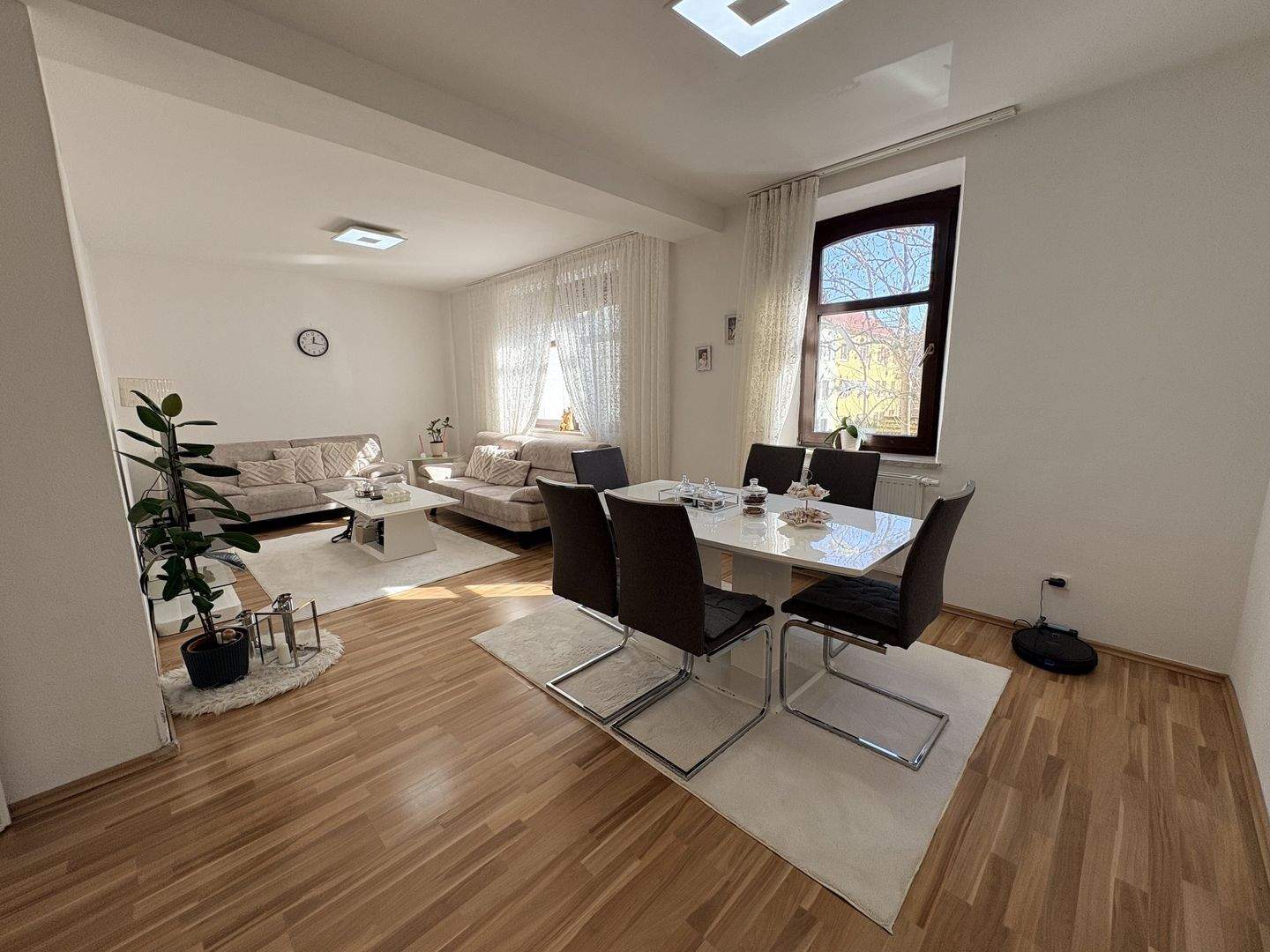 Moderne 3-Zimmer-Wohnung in Augsburg-Lechhausen - Erstklassig renoviert & lichtdurchflutet – Augsburg – Vorschaubild 2