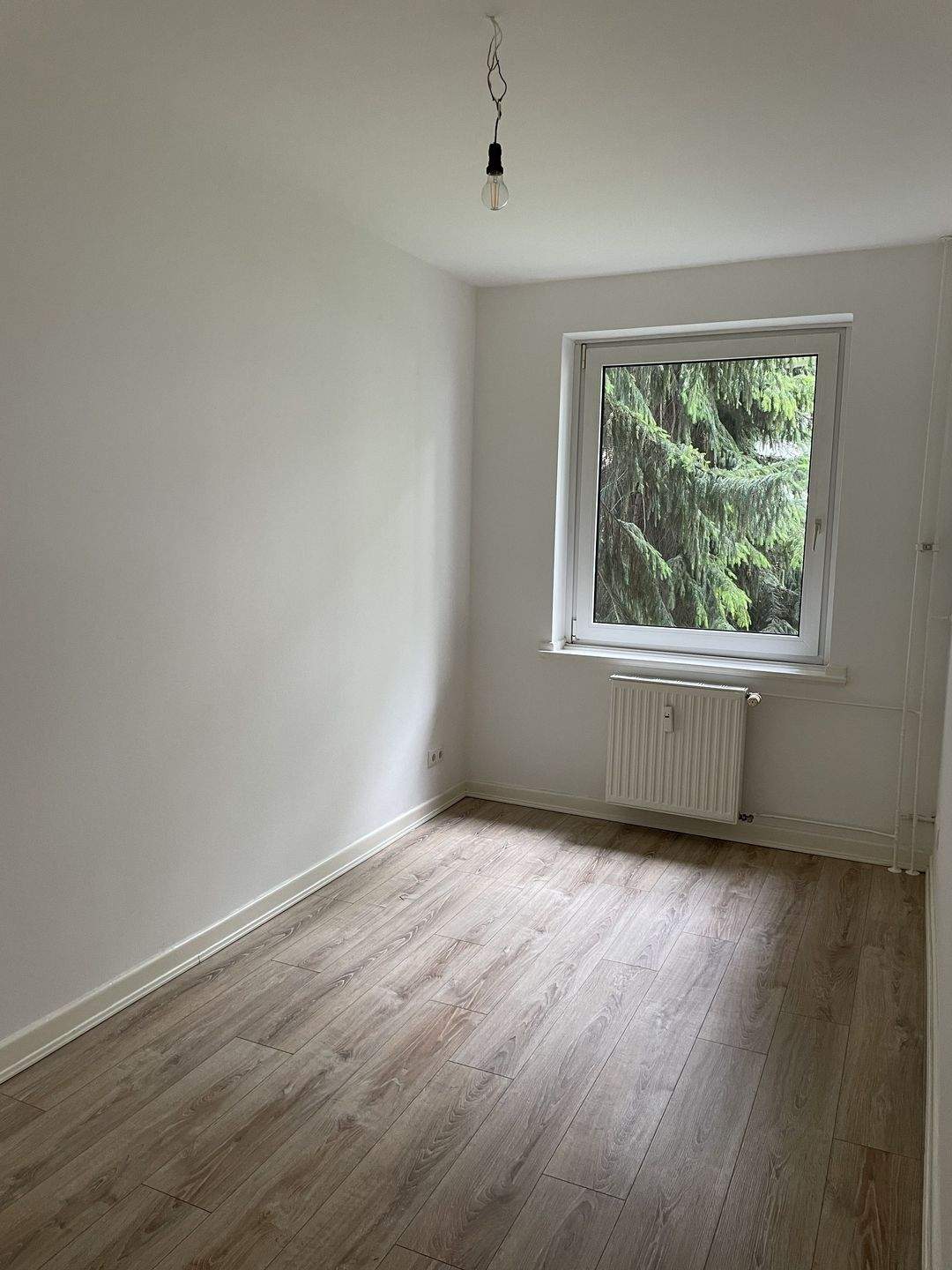 Schön 3-Zimmer-Wohnung mit Balkon mitten in der Schanze – Hamburg – Vorschaubild 4