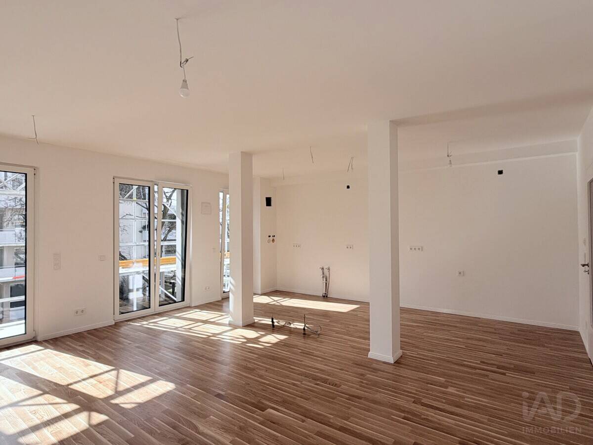 Bezugsfertig ab Juli - Moderne Maisonette-Wohnung mit 6 Zimmern, Garten und Terrasse - KFW 40!