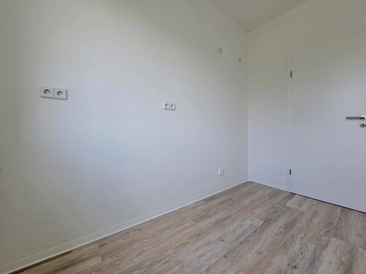 !! Aufgepasst - frisch saniert in IHRE neue Wohnung !! – Magdeburg – Vorschaubild 8