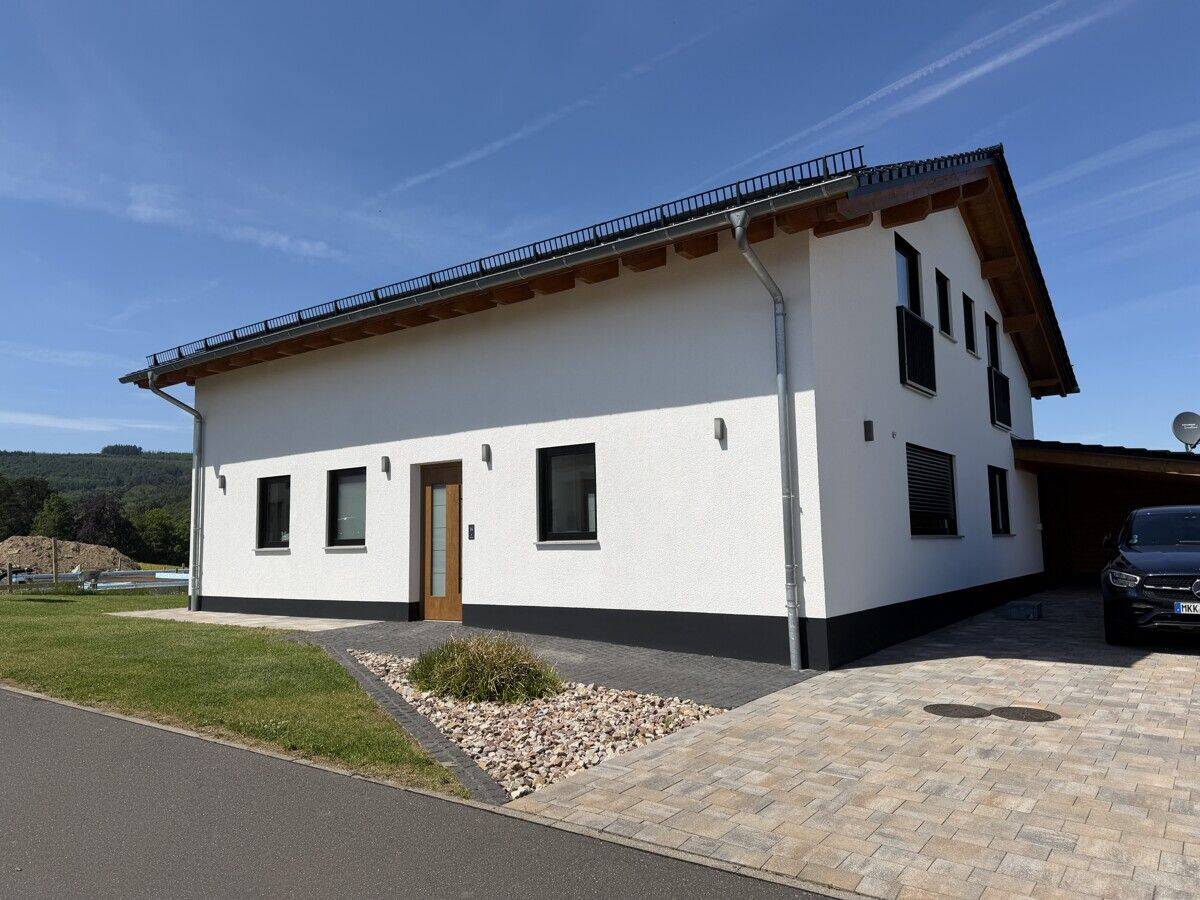 Luxuriöses Traumhaus in ruhiger Grünlage mit Fernblick, Sauna, Whirlpool, PV Anlage und mehr – Leisel – Vorschaubild 2