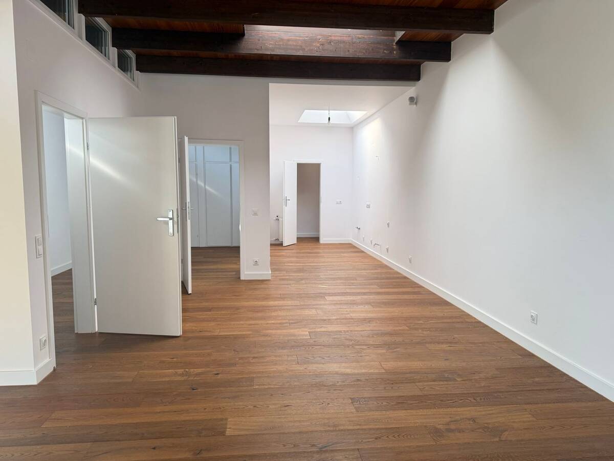 Keine Courtage! Großzügiges Wohnen mit gehobener Ausstattung - Bungalow in Düsseldorf – 40593 Düsseldorf – Bild 1 von 9