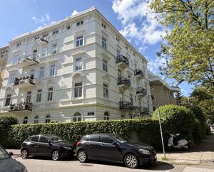 Jugendstil-Charme mit Potenzial: Charmante 4,5 Zimmer Wohnung in toller Wohnlage – 20251 Hamburg – Vorschaubild 1