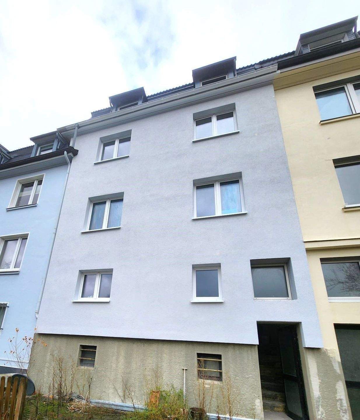 = H = MEHRFAMILIENHAUS TEIL-SANIERT IN WUPPERTAL CRONENBERG = H = – Wuppertal – Bild 1 von 9
