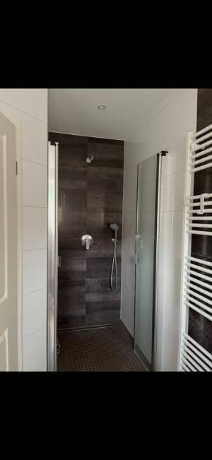 Moderne 3 Zimmer Wohnung im Süden Düsseldorfs mit Garage und Einbauküche – 40589 Düsseldorf – Vorschaubild 3