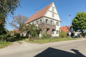 Denkmalgeschütztes Liebhaberobjekt mit Entwicklungspotenzial
