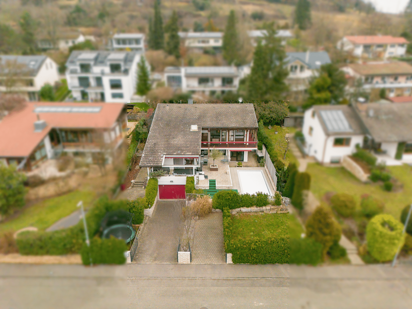 Großzügiges Split-Level-Einfamilienhaus mit Pool & Einliegerwohnung – Wohnen mit Charakter – Singen (Hohentwiel) – Vorschaubild 2