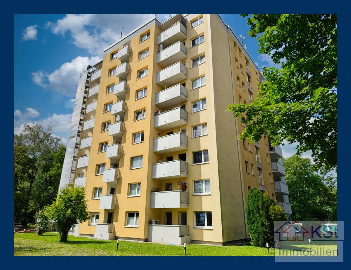 Panoramblick am Prinz-Eugen-Park: Helle 2-Zimmer-Wohnung 7. OG mit Top Rendite & Zukunftspotenzial – 81927 München – Bild 1 von 9