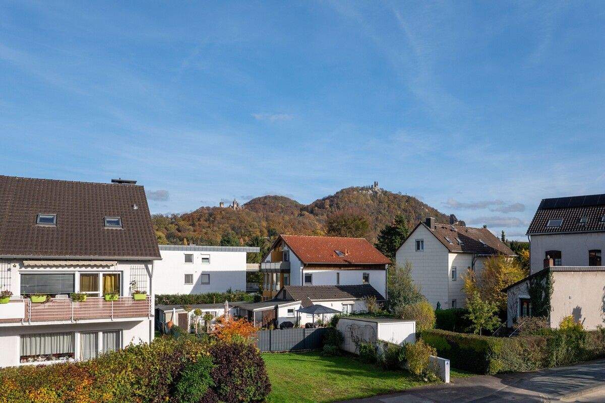 Attraktive Doppelhaushälfte in Bonn-Mehlem - familiengerechtes Wohnen nahe Rhein und Siebengebirge – Bonn – Bild 1 von 9