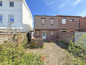 Lübeck St. Lorenz Nord - 3-Zimmer Stadthaus mit kleinem Garten und Nebengebäude - Sanierungsobjekt – 23554 Lübeck – Vorschaubild 2