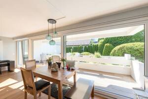 Bestlage Solln - Bezugsfreie, modernisierte 3-Zimmer mit Süd-Balkonterrasse, EBK, Pool & Sauna, TG – 81479 München – Vorschaubild 1