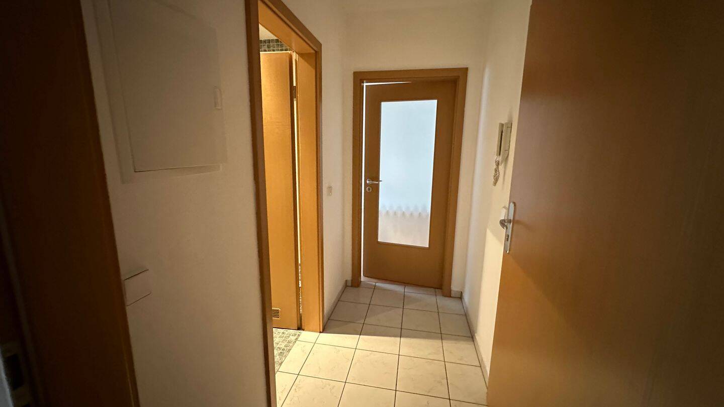 Mit dem Aufzug ins DG / zzgl. moderner EBK ! / Bad mit Dusche u.v.m. – Chemnitz – Vorschaubild 7