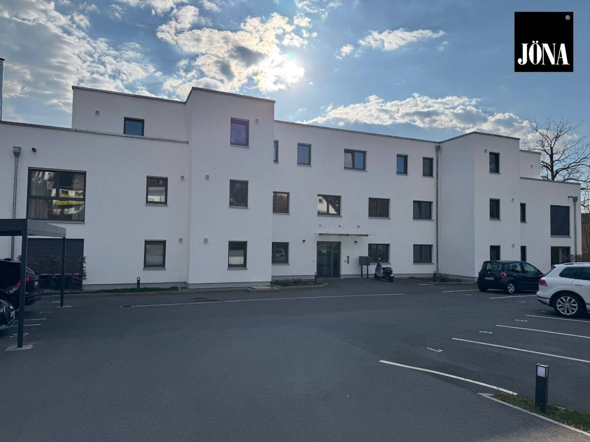 Moderne und altersgerechte 3-Zimmerwohnung in Kulmbach/Ziegelhütten zu vermieten – 95326 Kulmbach – Bild 1 von 9