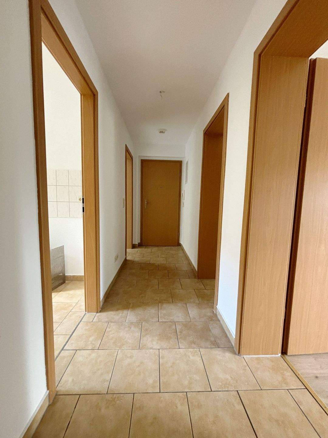 Sonnige 3 Raum-Wohnung in Stadtfeld – Magdeburg – Vorschaubild 4