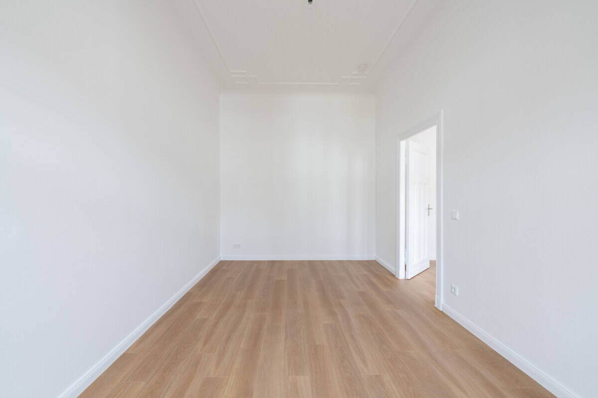 Bezugsfertig: Stilvolle 2-Zimmer-Wohnung mit Balkon I Aufzug I saniert und ruhig – Berlin – Vorschaubild 7