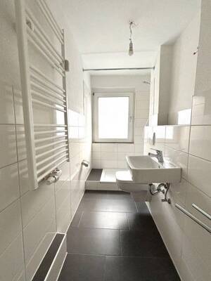 Einfach genial! Bezugsfertige 2 Zimmerwohnung in modernisierten Gebäude – 44149 Dortmund – Vorschaubild 7