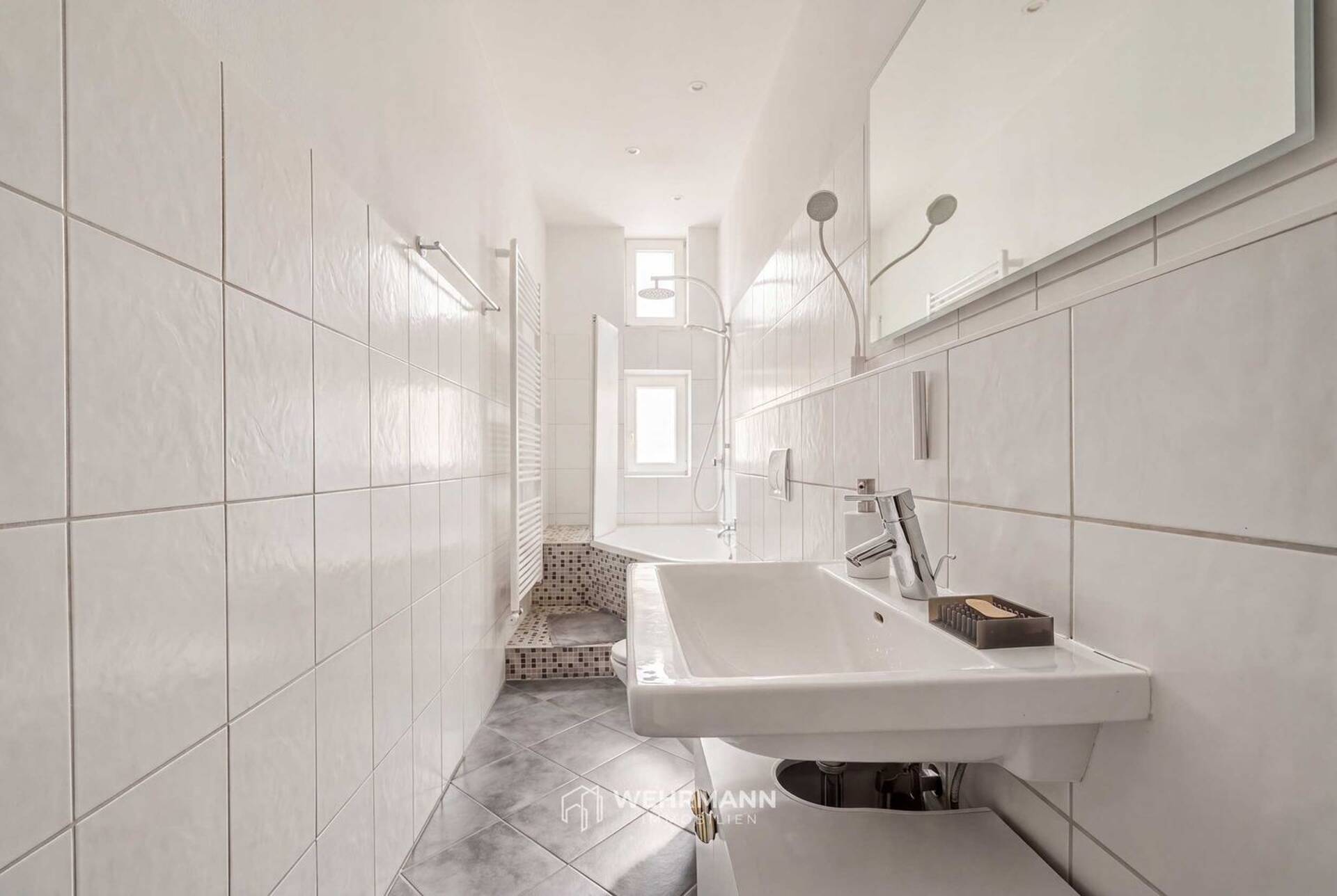 Mehrfamilienhaus in 51105 Köln mit 457 m² kaufen