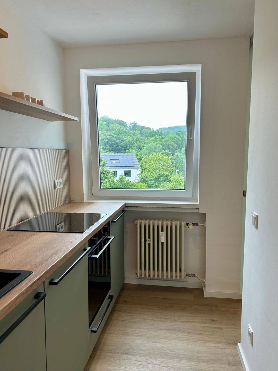 Teilmöbliertes 1-Zimmer-Apartment – Düsseldorf – Vorschaubild 4