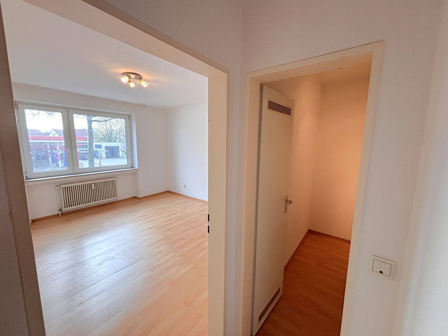 Leerstehende 2-Zimmer-Eigentumswohnung mit Balkon in Oldenburg/Nadorst – Oldenburg – Vorschaubild 5