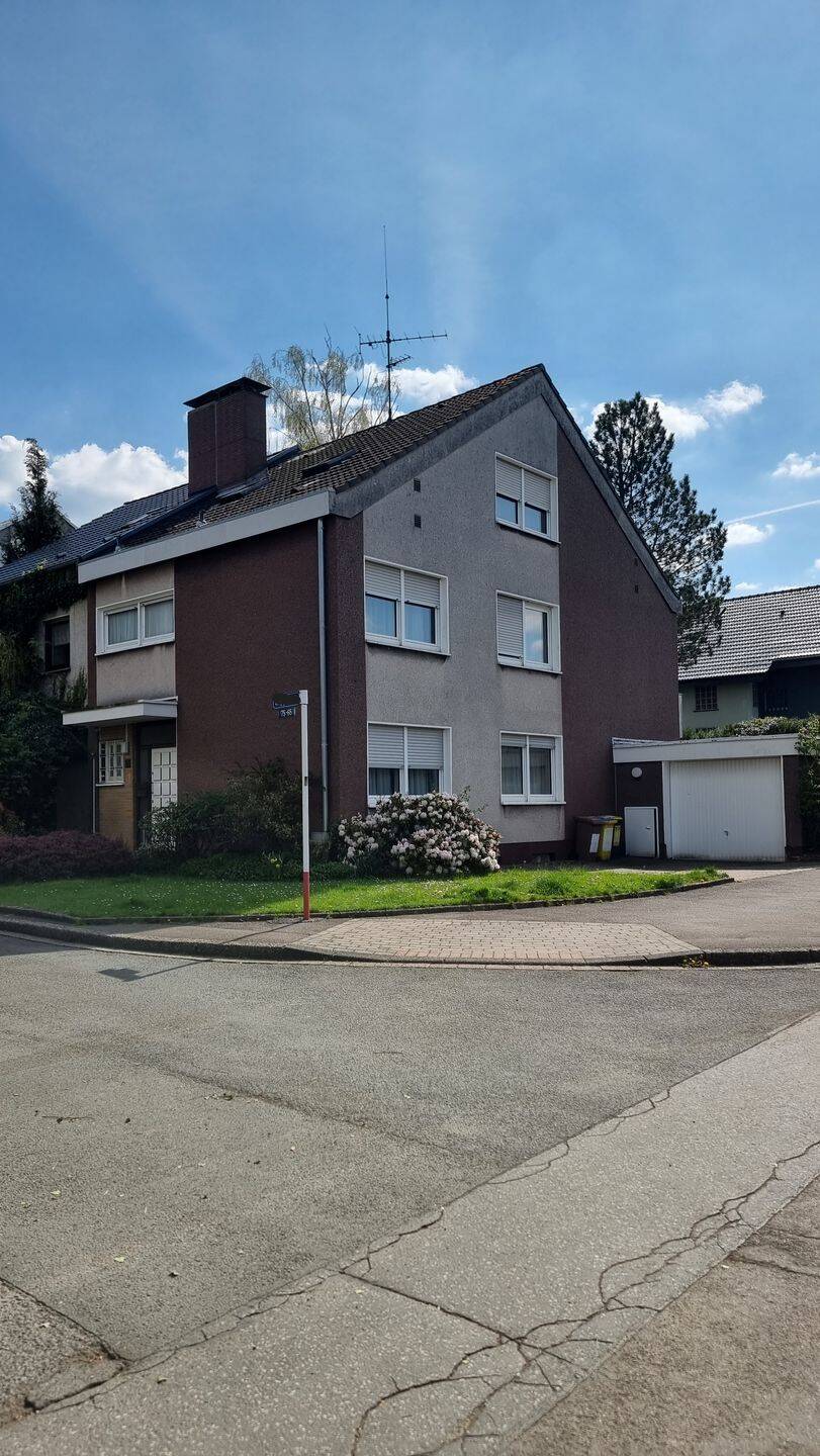 Charmante Doppelhaushälfte in bester Lage von Dortmund-Aplerbeck