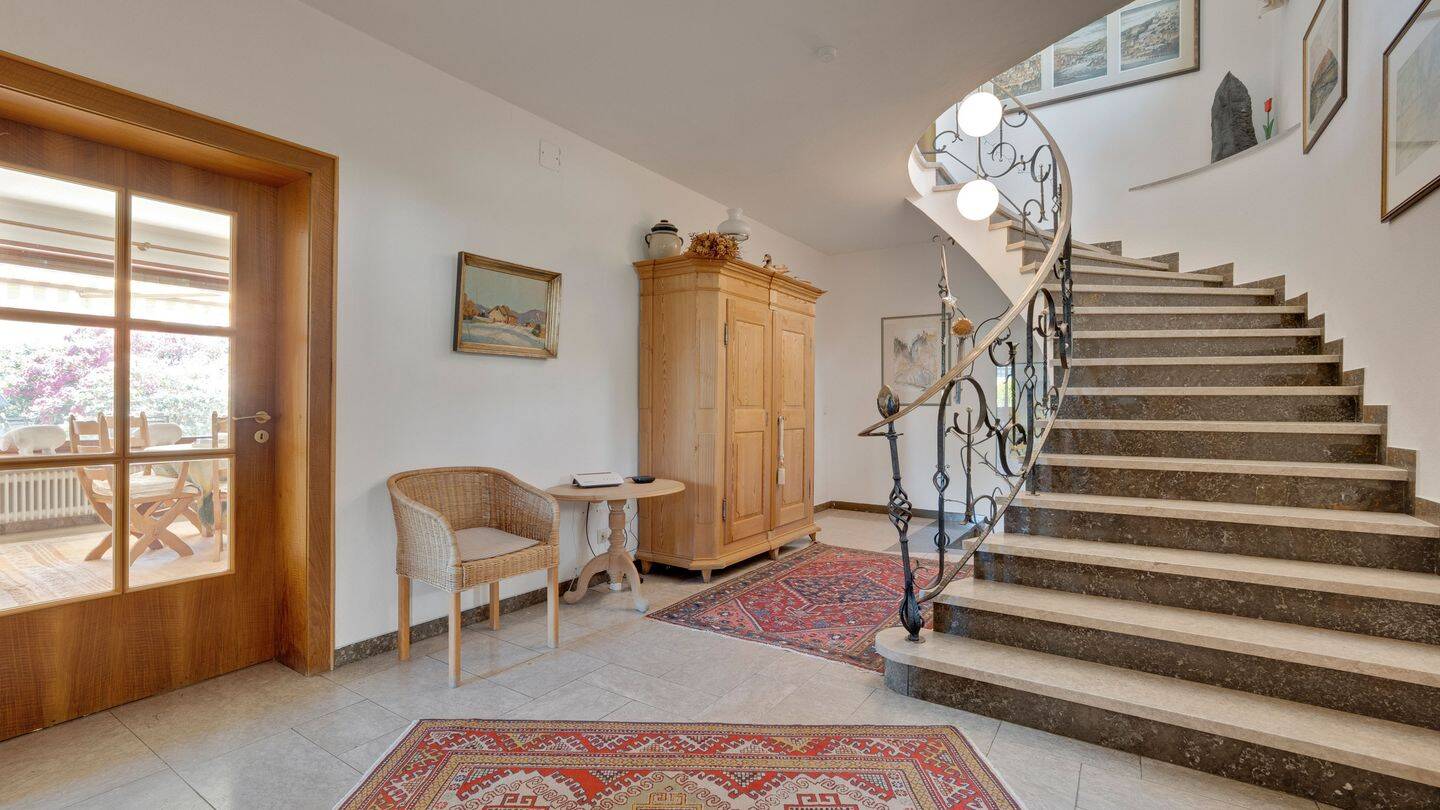 Traumgrundstück in der Birken! Großzügiges Einfamilienhaus mit Pool und absoluter Privatsphäre – Bayreuth – Vorschaubild 9