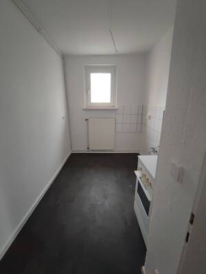 Drei Zimmer mit Balkon zum kleinen Mietpreis – 6217 Merseburg – Vorschaubild 6