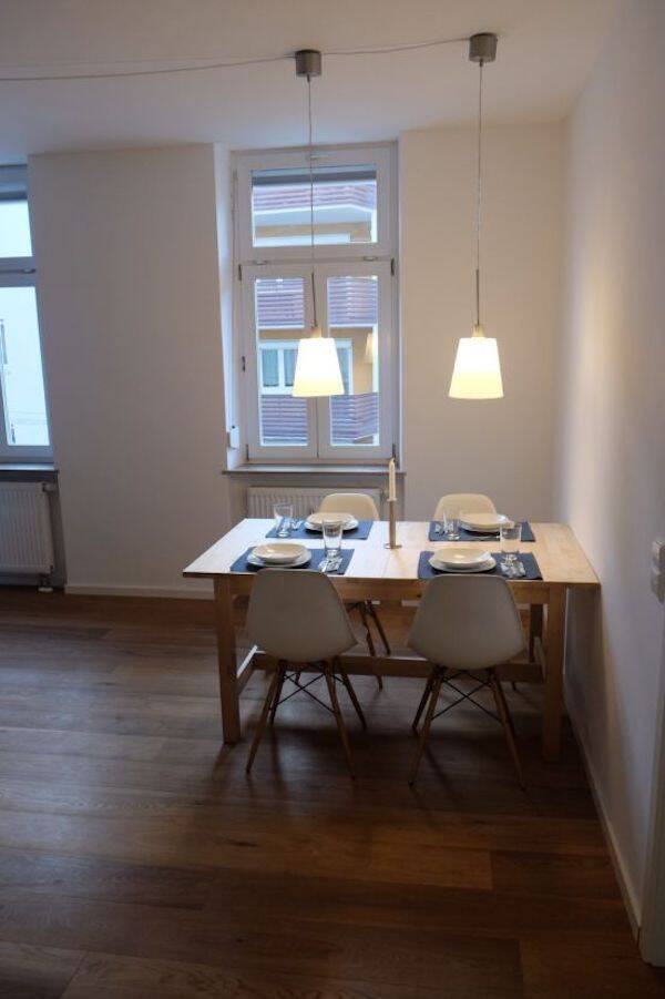 Helles Studio Apartment in Stuttgart mit bester Verkehrsanbindung – Stuttgart – Vorschaubild 2