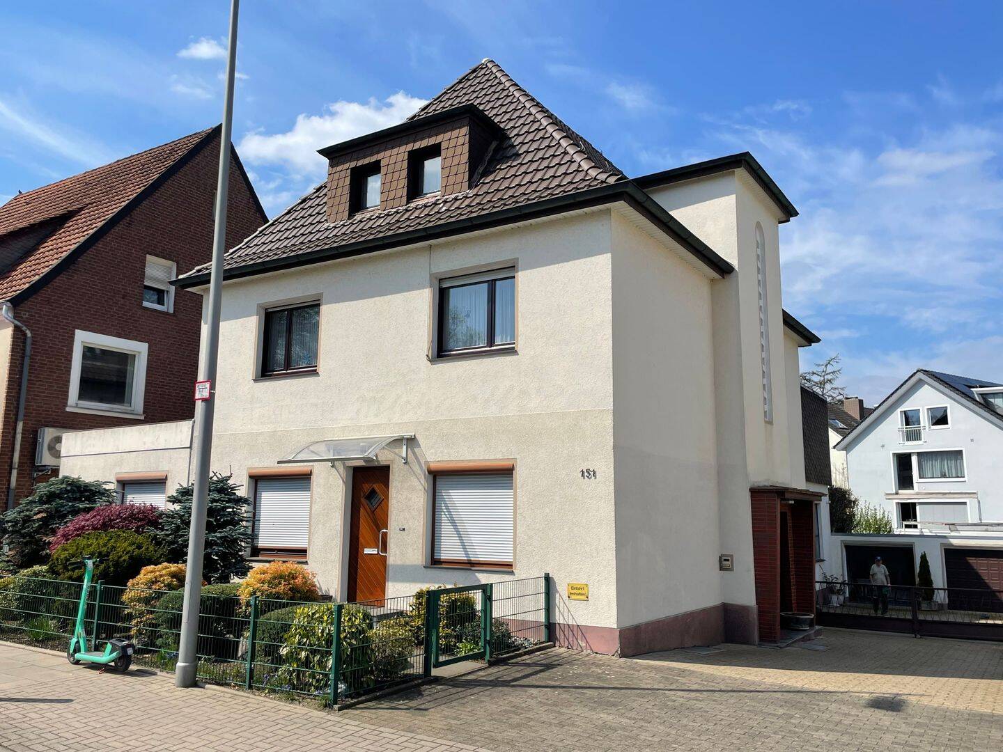 Viel Potential in Uninähe! Große Wohn- und Gewerbeimmobilie - Alternativ Umbau/Neubau! – Bielefeld – Vorschaubild 2