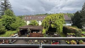 Großzügige und familienfreundliche Wohnung in Stuttgart-Feuerbach – 70469 Stuttgart – Vorschaubild 2