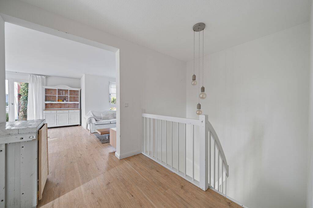 Charmante 100 m² Erdgeschoss-Maisonettewohnung mit zwei Sonnenterrassen in ruhiger Lage von Hamburg-Marienthal – Hamburg – Vorschaubild 5
