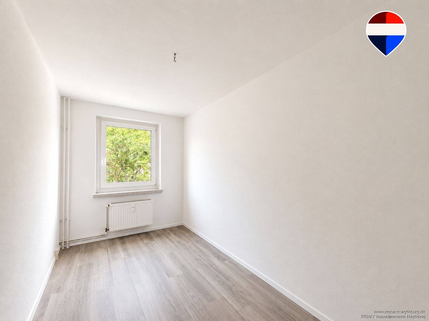 Gemütliche 3-R-Wohnung mit sonnigem Balkon und Tageslichtbad – Magdeburg – Vorschaubild 3