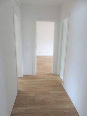 Ruhige Lage in Uninähe - 2 1/2 Zimmer Wohnung mit Balkon – 23562 Lübeck – Vorschaubild 5