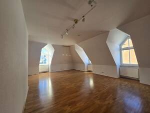 Lichtdurchflutete Wohnung im Atelierstil mit Blick auf den Erfurter Dom ! – 99084 Erfurt – Vorschaubild 8