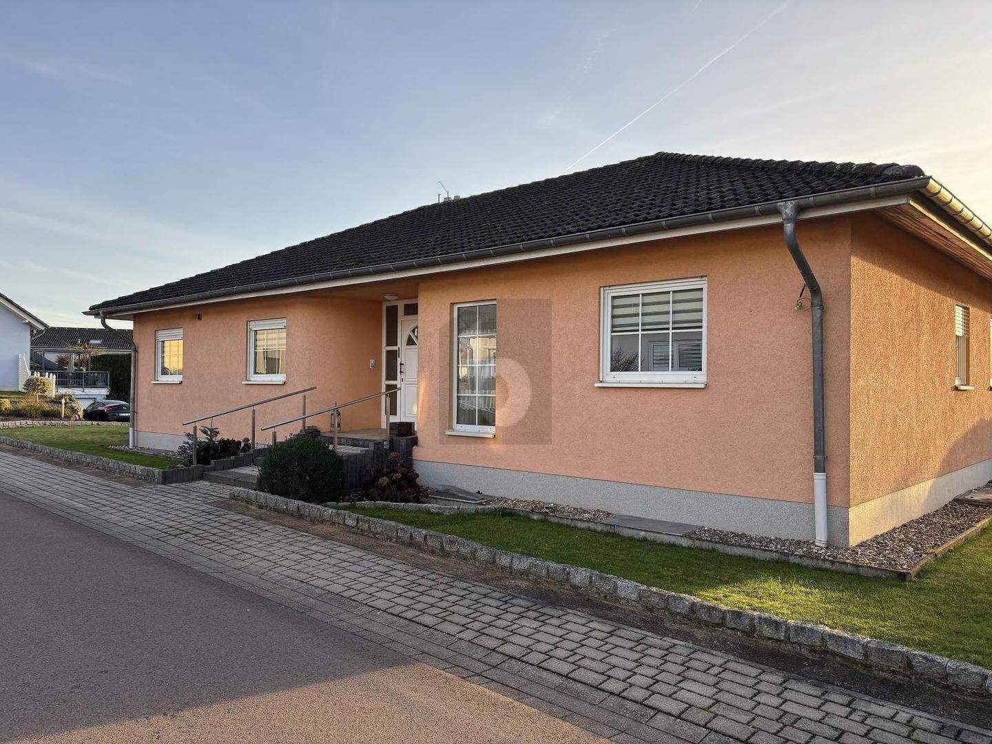 BARRIEREFREI,TERRASSE,TOLLE LAGE,HOCHWERTIG – Mettlach – Bild 1 von 5