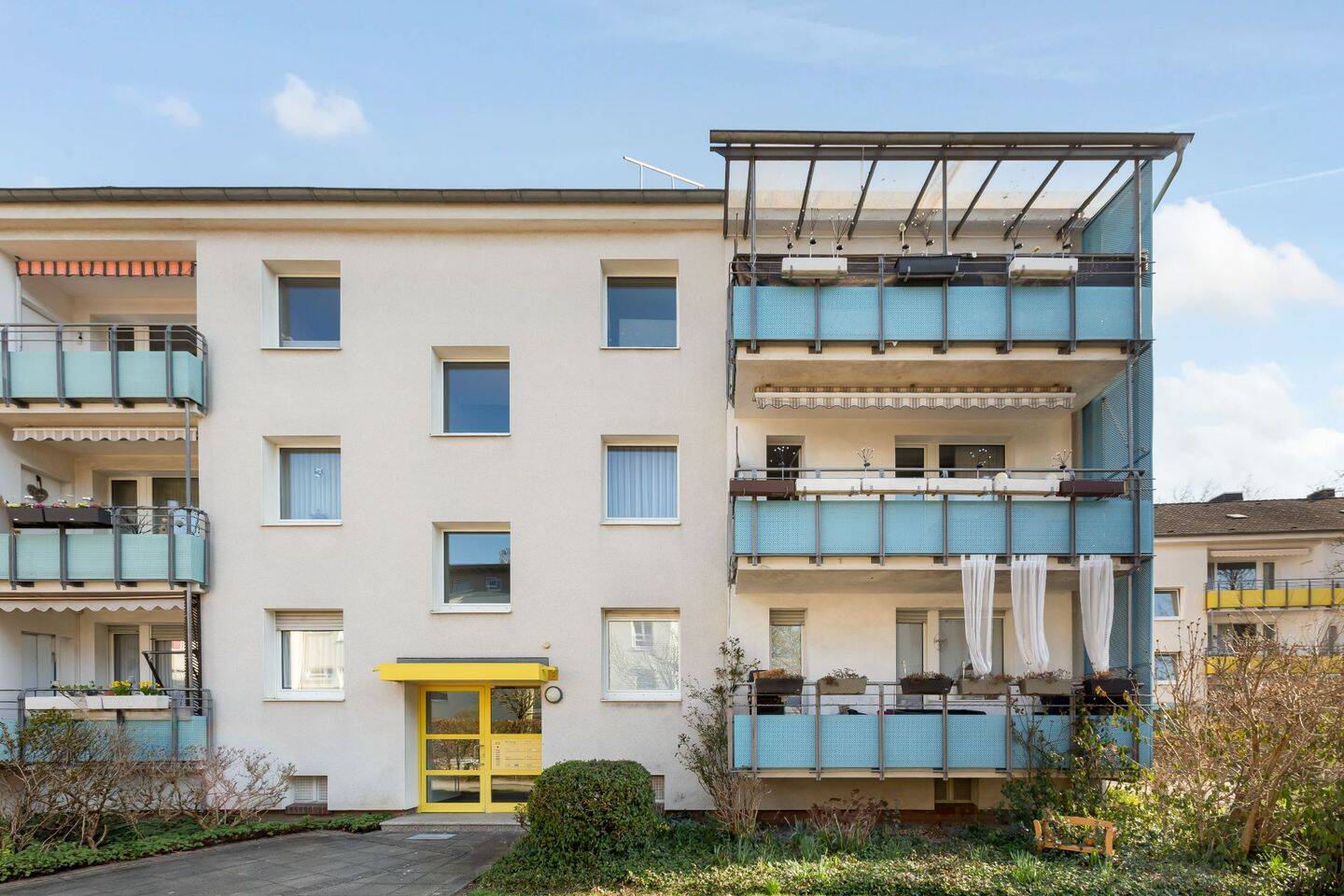 Wohntraum in Düsseldorf-Wersten: Großzügigkeit und Licht in perfekter Balance