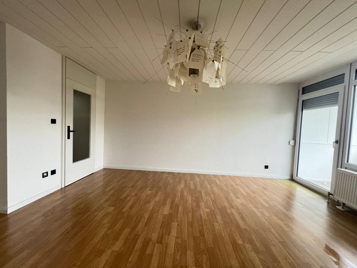 1-Zimmer-Wohnung 43 qm nahe Luitpoldpark inkl. EBK, Garage, Balkon - bezugsbereit und provisionsfrei – 80809 München – Bild 1 von 9