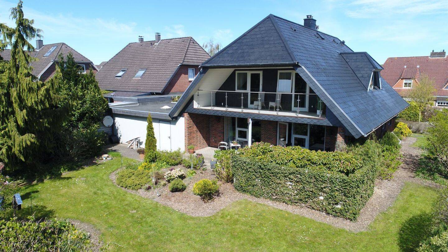 Großes, familienfreundliches Haus in Sackgassenlage in Schleswig – Schleswig – Bild 1 von 9
