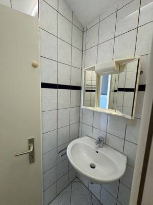 Gut aufgeteilte Erdgeschosswohnung mit Garten – 47057 Duisburg – Vorschaubild 8